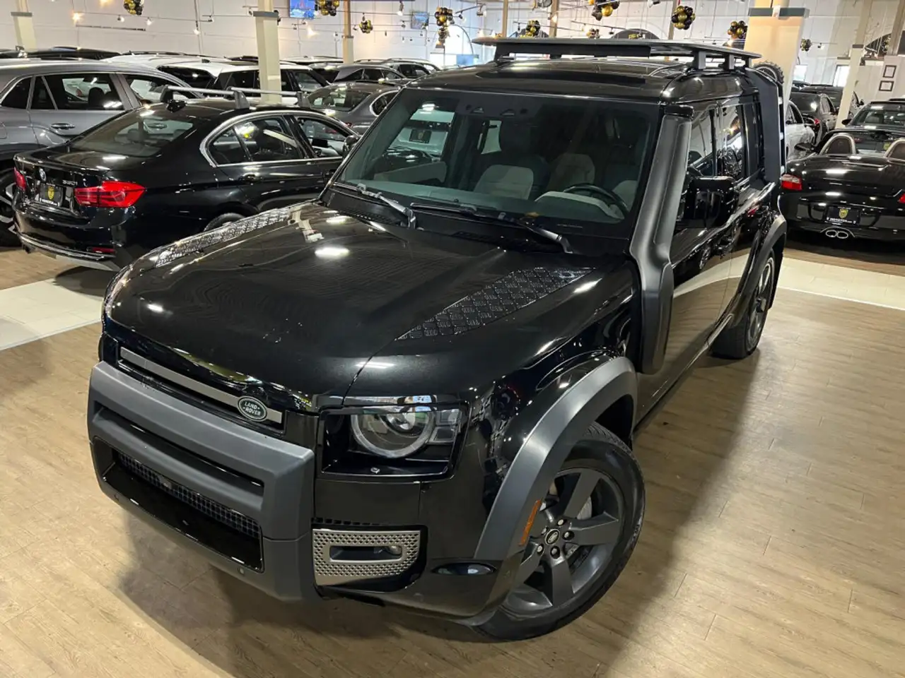 Land Rover Defender photo Land Rover Defender