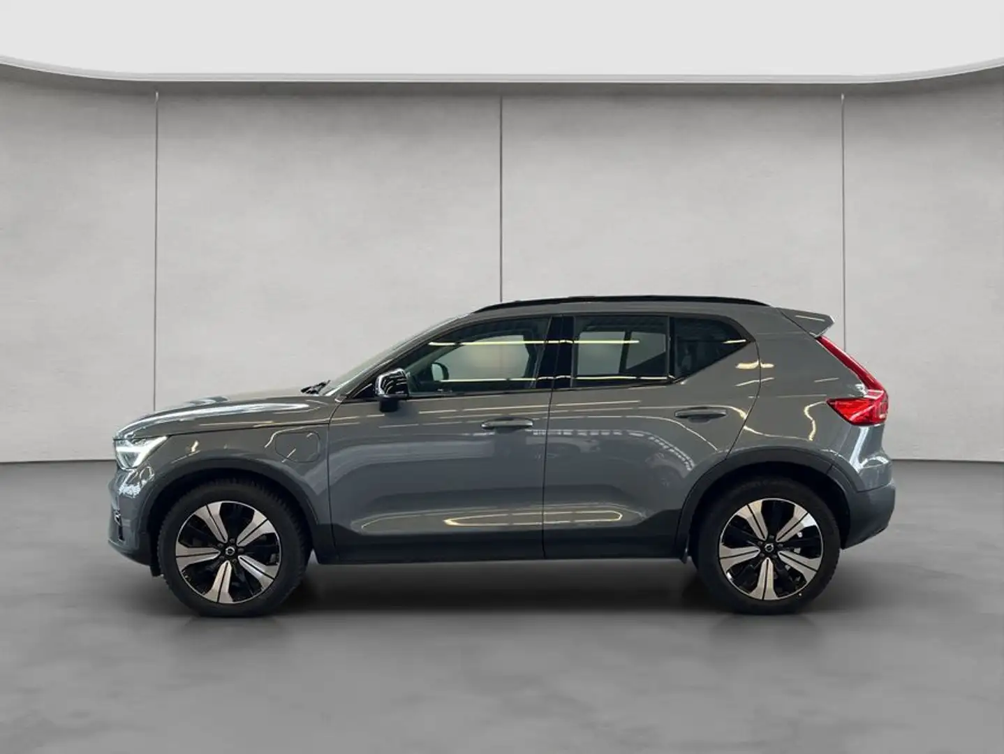 Volvo XC40 XC40 T4 Recharge Ultimate-Dark DKG Glasd Leder Grau - 2