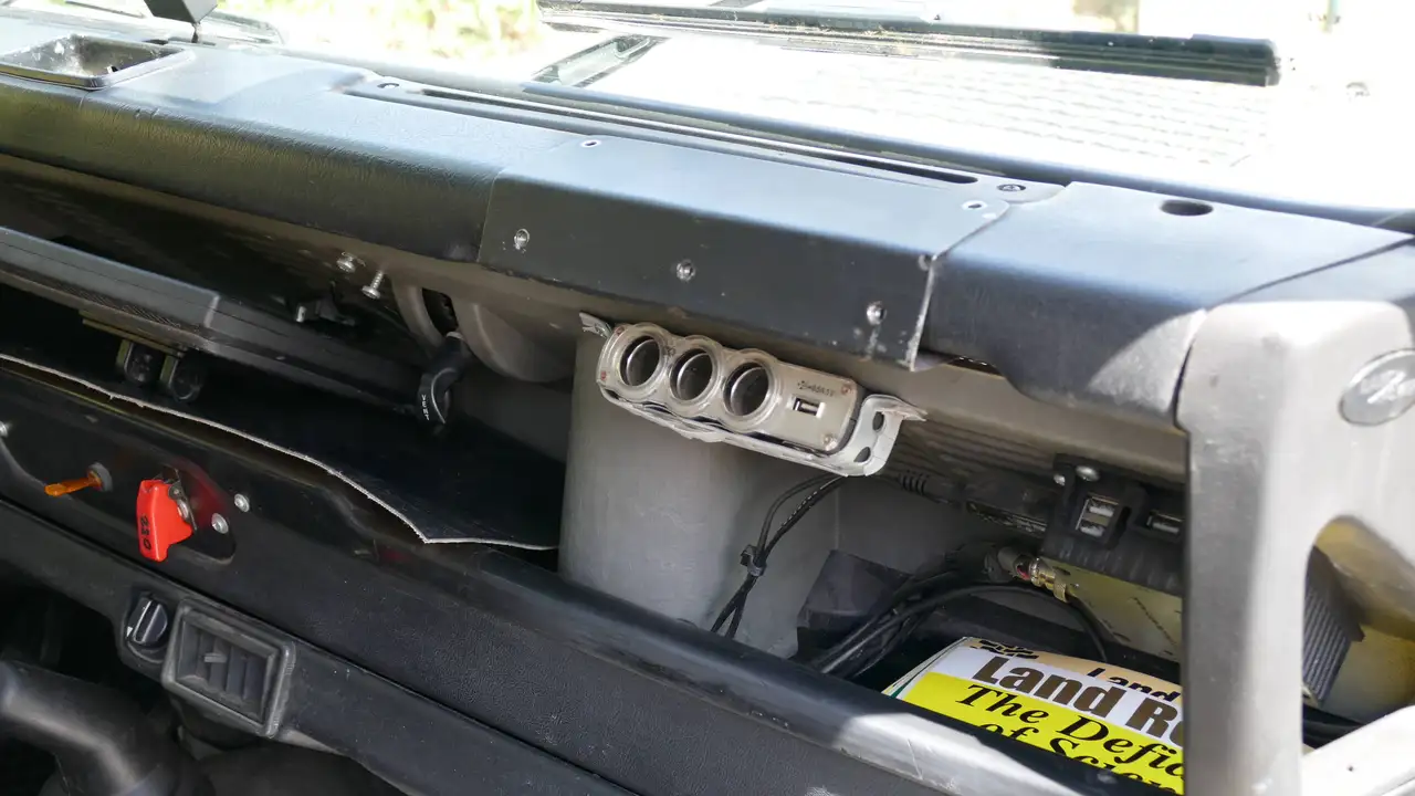 Land Rover 110" Station TD, foto 11