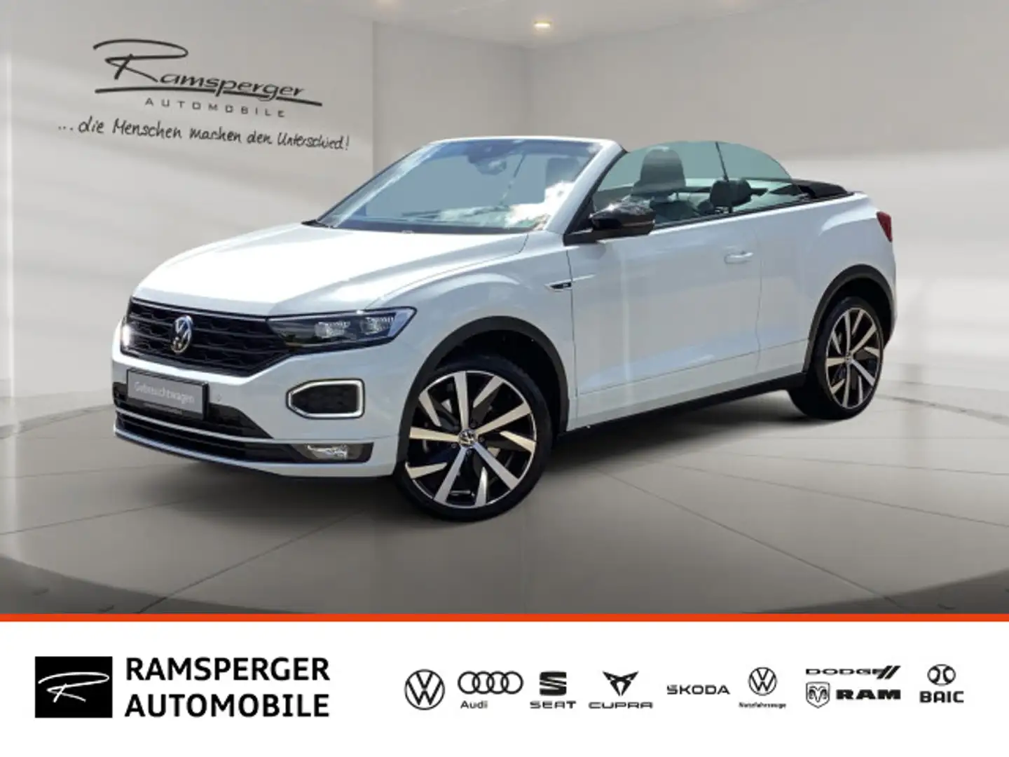 Volkswagen T-Roc 1.5 TSI DSG R-Line ACC LED Navi Weiß - 1