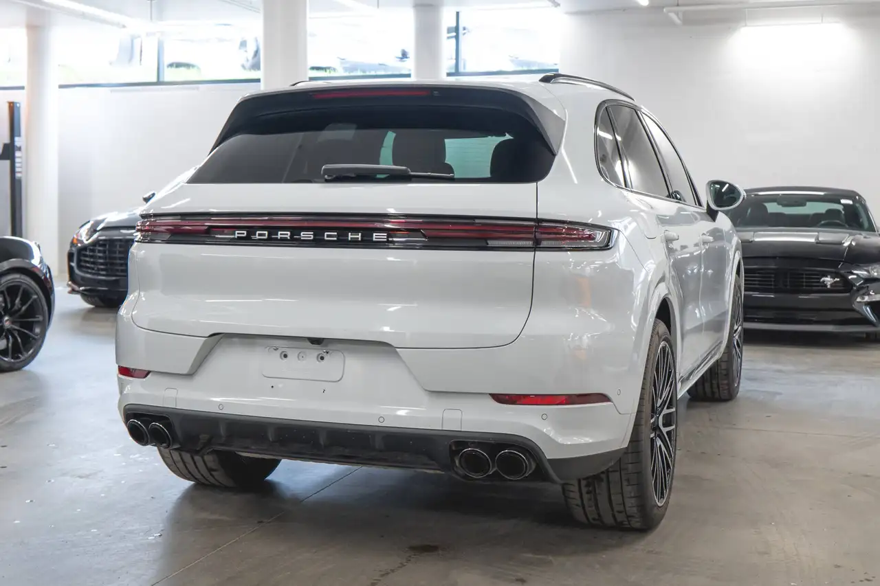 Porsche Cayenne снимка Porsche Cayenne