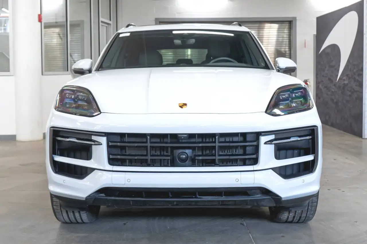 Porsche Cayenne снимка Porsche Cayenne