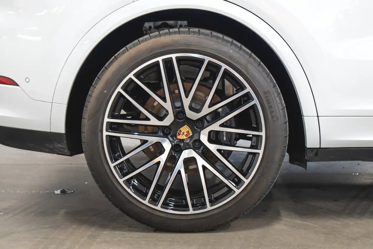 Porsche Cayenne снимка Porsche Cayenne