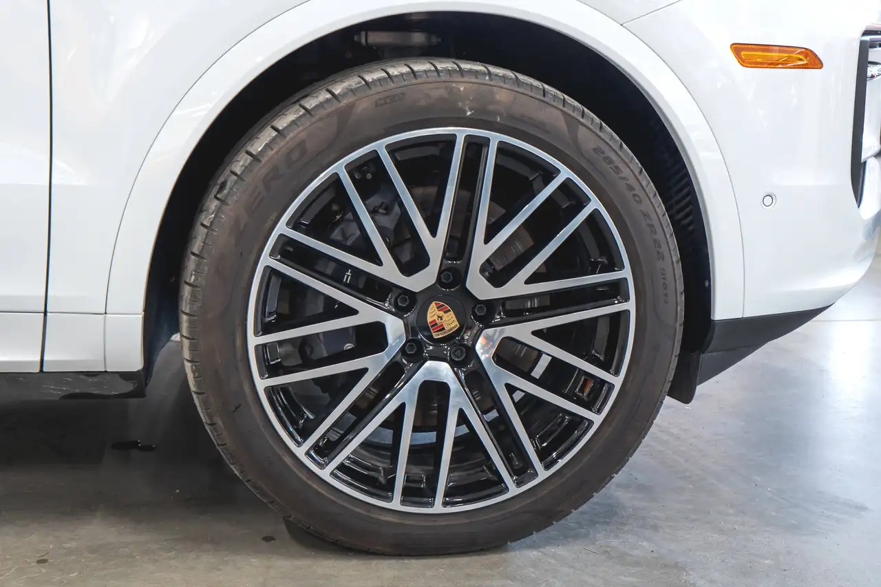 Porsche Cayenne снимка Porsche Cayenne