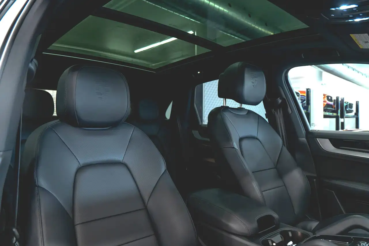 Porsche Cayenne снимка Porsche Cayenne