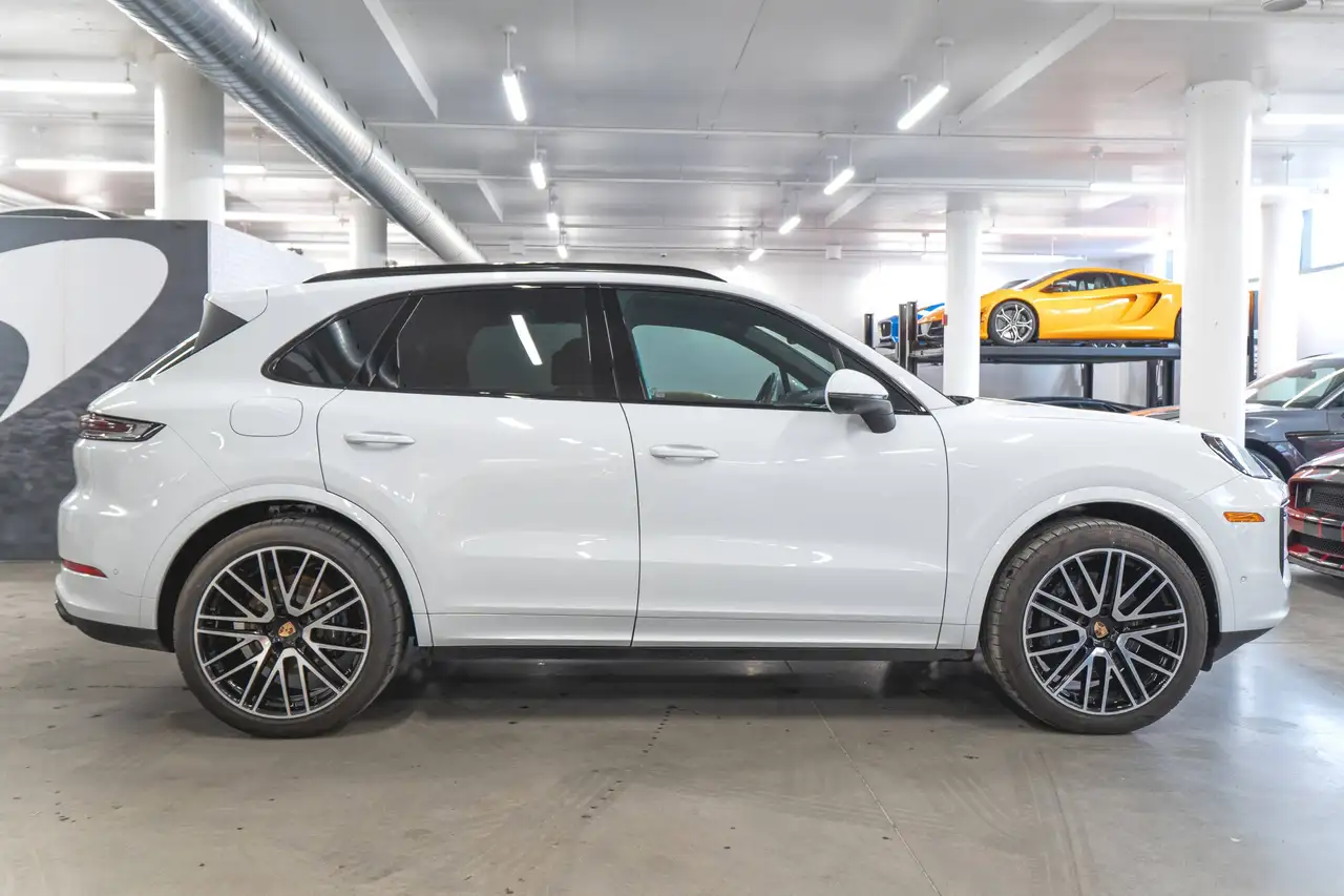 Porsche Cayenne снимка Porsche Cayenne