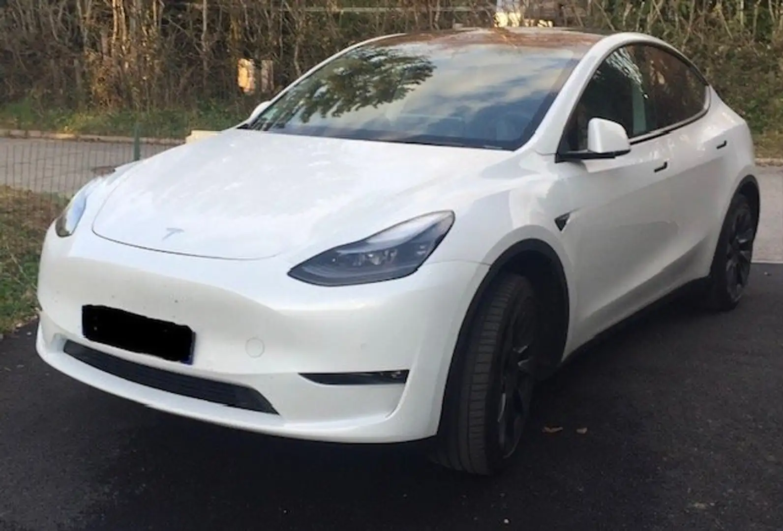 Tesla Model Y long range + acceleration boost Blanc - 2