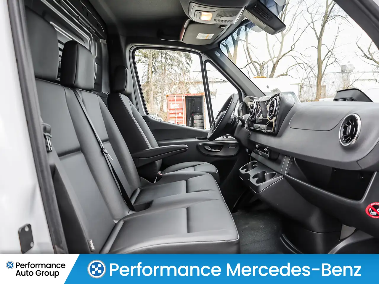 Mercedes-Benz Sprinter снимка Mercedes-Benz Sprinter
