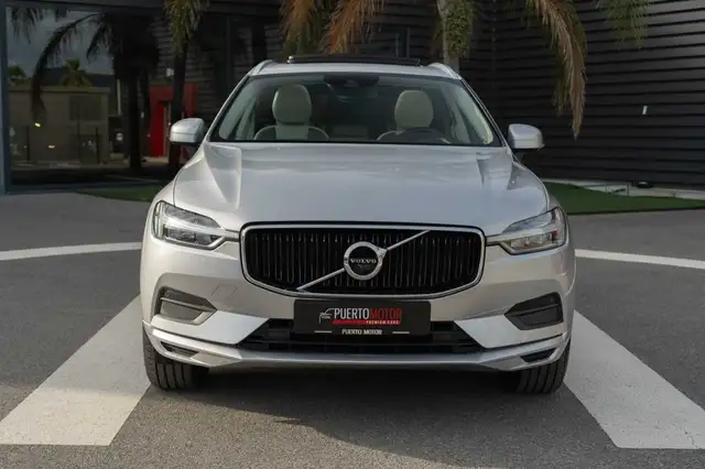 Volvo XC60 view 2