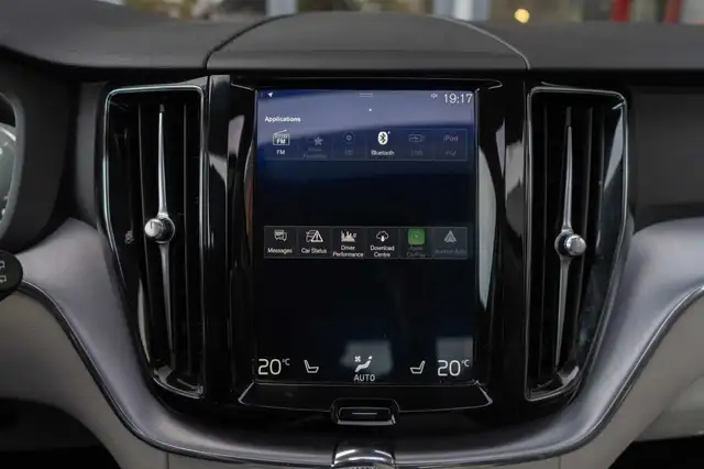 Volvo XC60 view 15