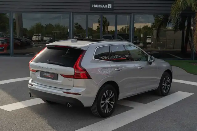 Volvo XC60 view 8