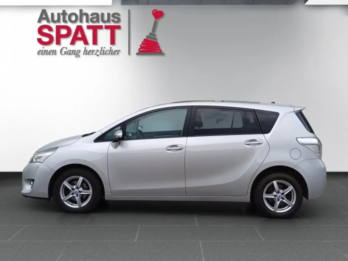 Toyota Verso 1,6 D-4D Active !! Silber - 2