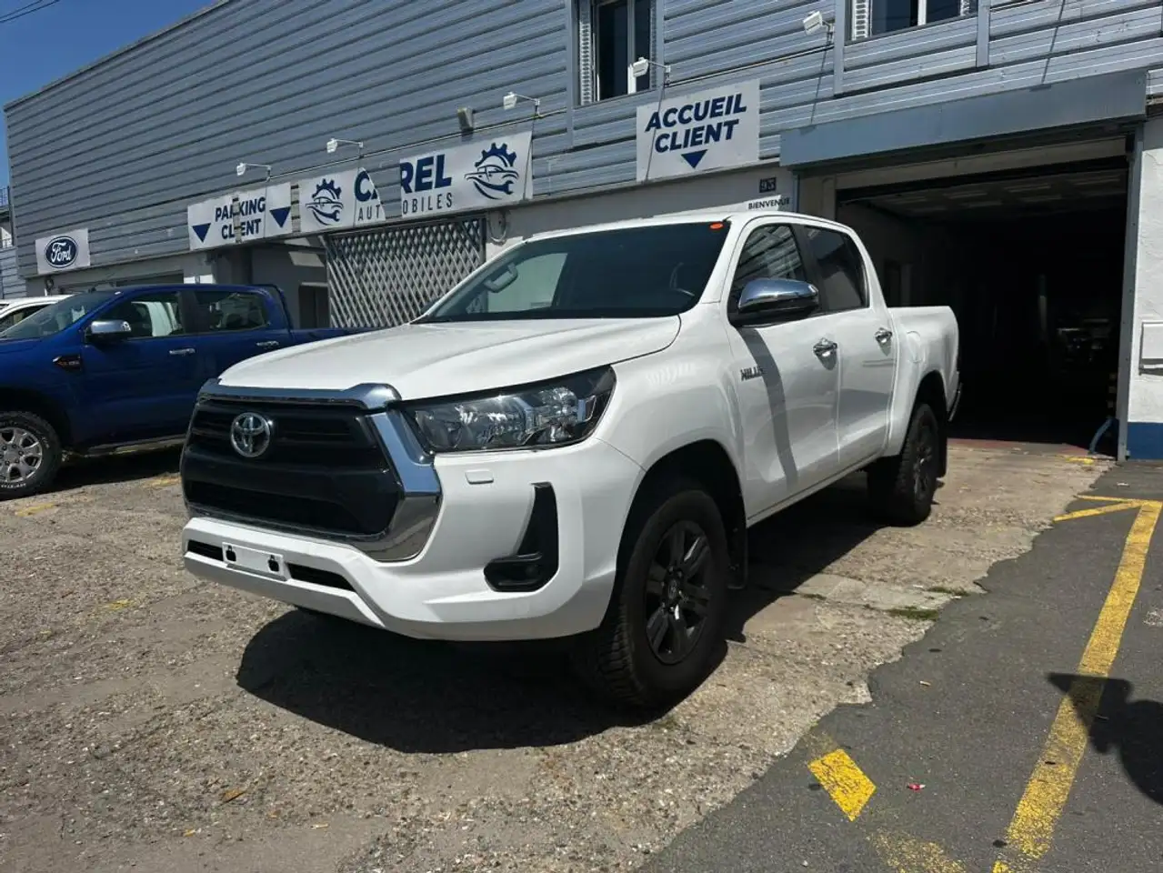 Toyota Hilux