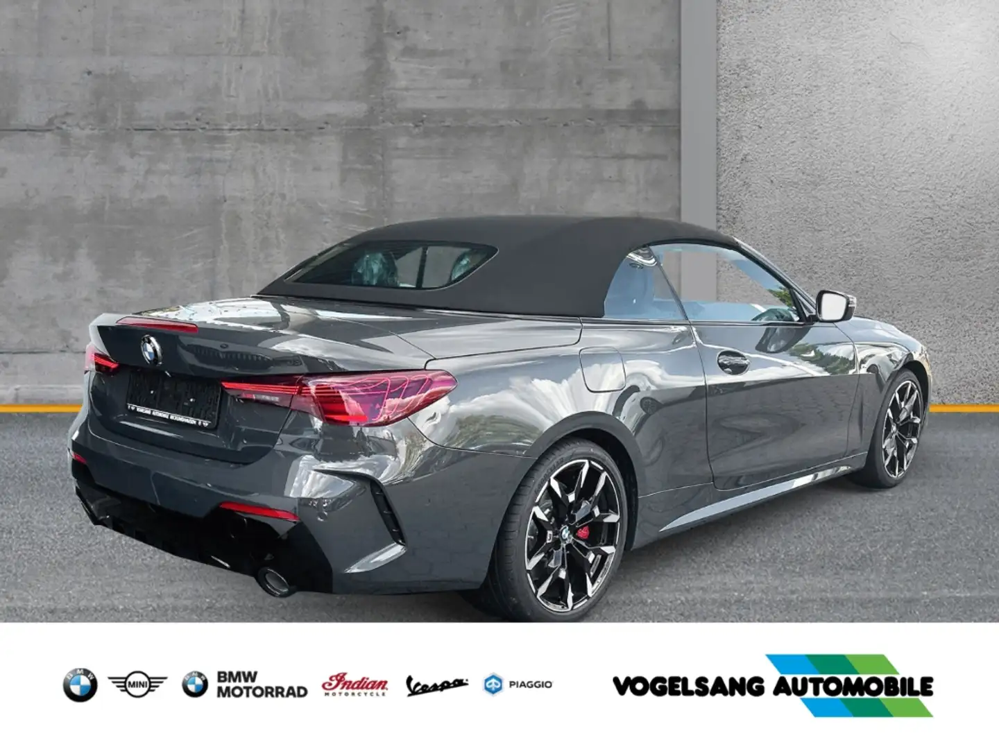 BMW 430 i M Sport Cabrio xDrive Šedá - 2