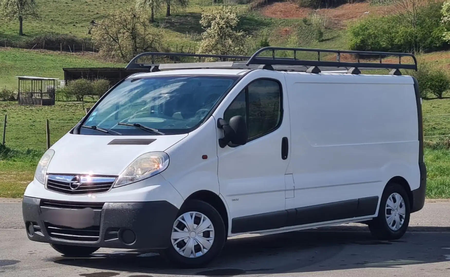 Opel Vivaro Tour 2.5 CDTI 145 ch C1 Cosmo - 2