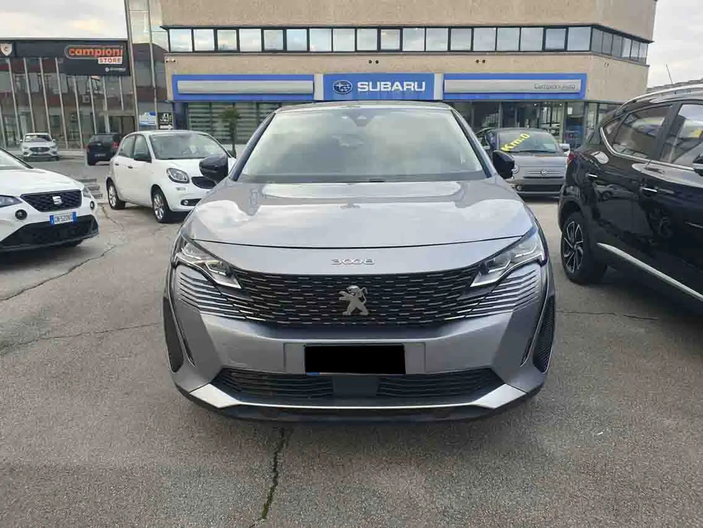 Peugeot 3008 1.5 bluehdi Allure Grau - 2