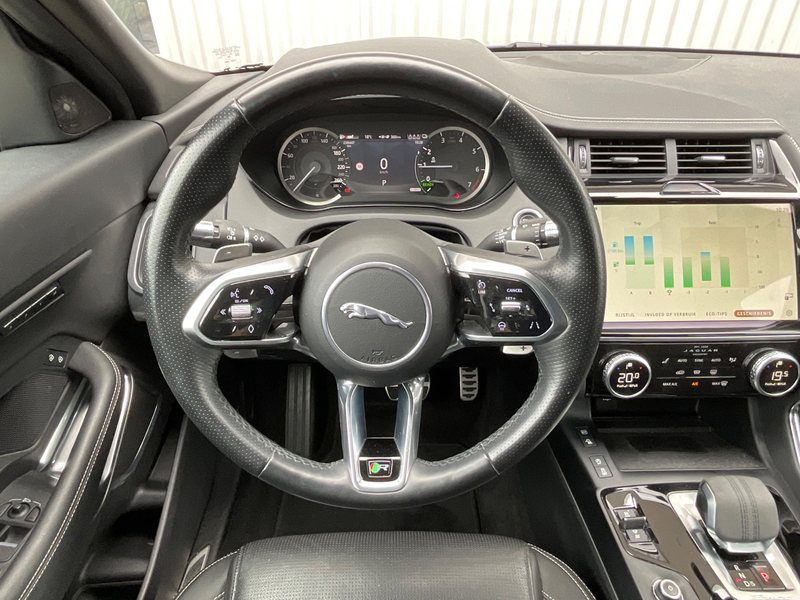 Jaguar E-Pace 1.5 P300e AWD R-Dynamic HSE — photo 8
