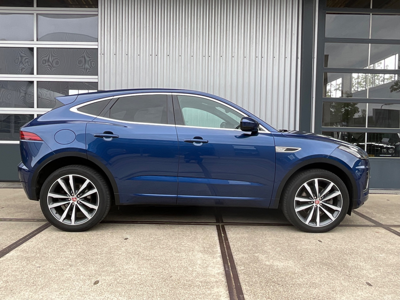 Jaguar E-Pace 1.5 P300e AWD R-Dynamic HSE — photo 3