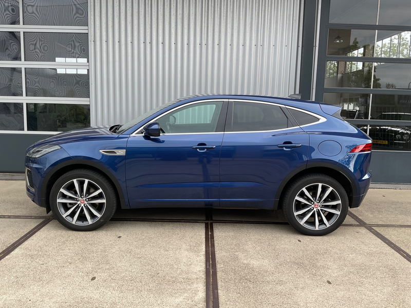 Jaguar E-Pace 1.5 P300e AWD R-Dynamic HSE — photo 2