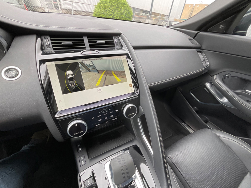 Jaguar E-Pace 1.5 P300e AWD R-Dynamic HSE — photo 10