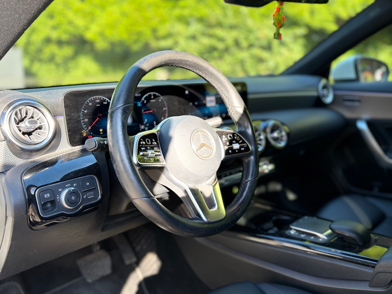 Mercedes-Benz CLA 180 *EDITION*CUIR*NAVI*CAMERA*LED*ECLAIRAGE AMBIANCE*BLANC*JANTES* — photo 8