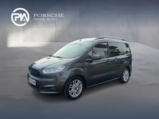 Ford Tourneo Courier 1,0 EcoBoost Titanium