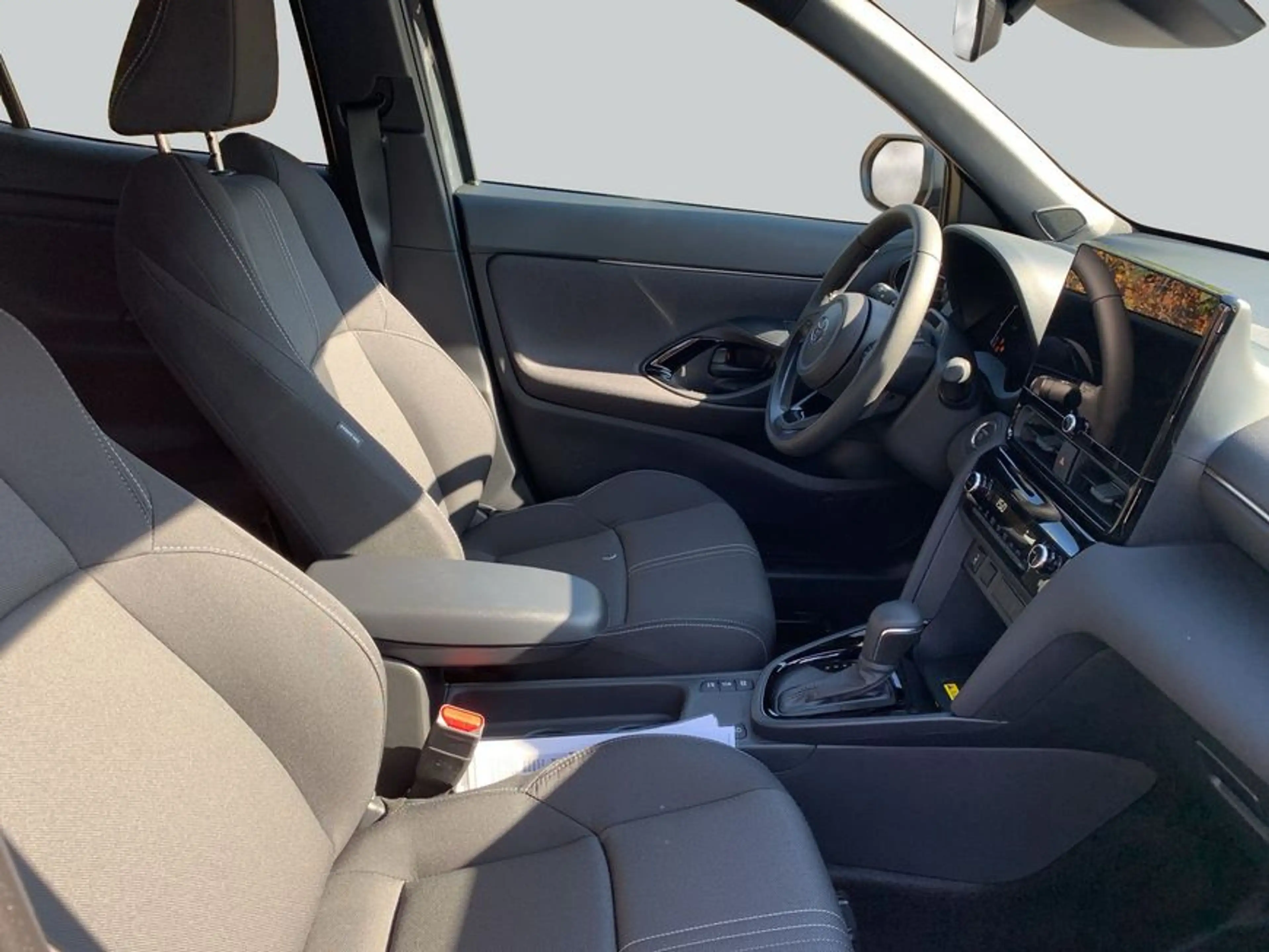 Toyota Yaris Cross Hybrid 130 1.5 VVT-i Teamplayer 68 kW, — photo 12
