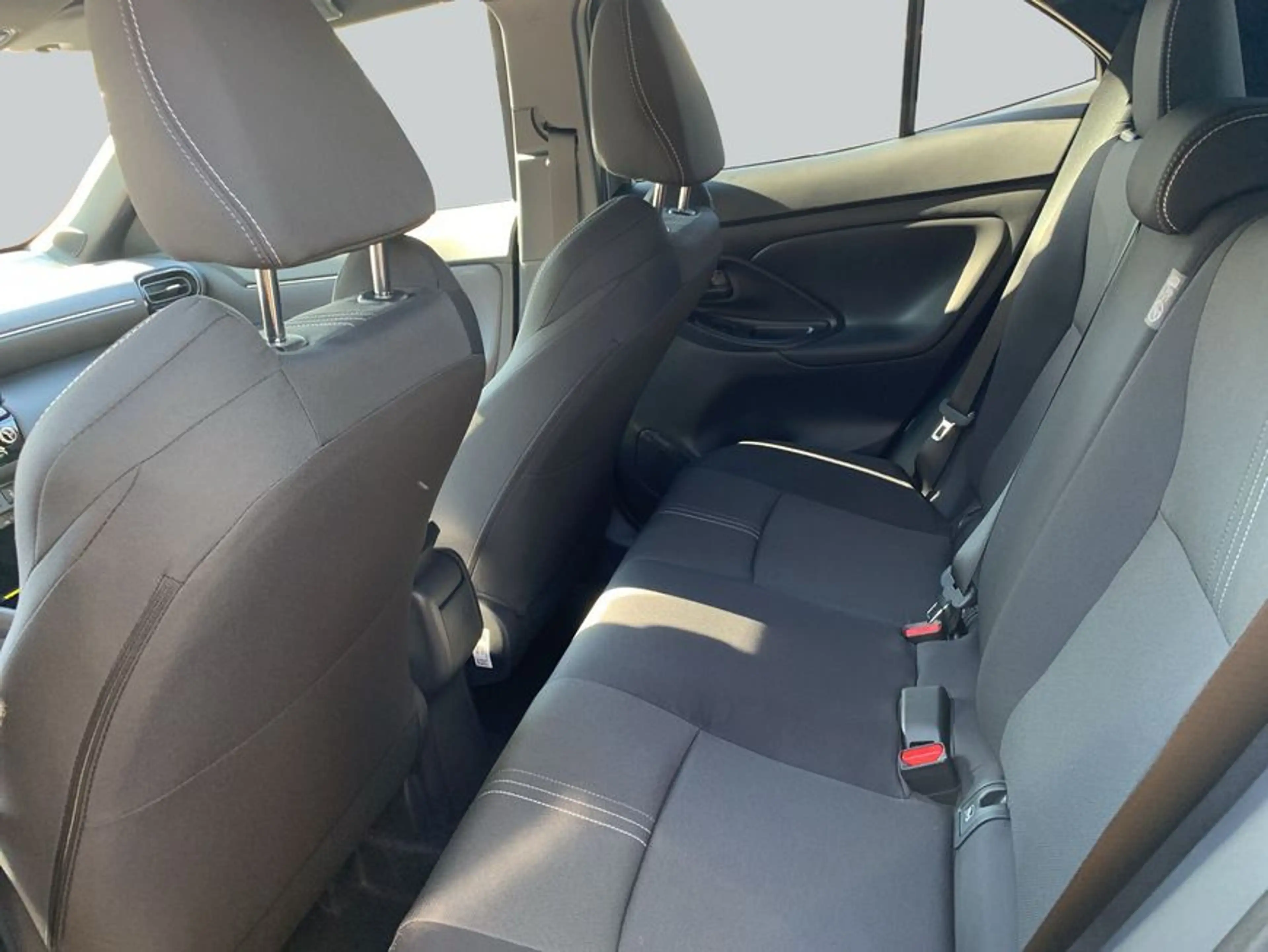 Toyota Yaris Cross Hybrid 130 1.5 VVT-i Teamplayer 68 kW, — photo 11