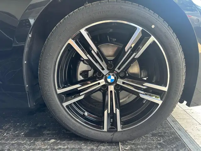 BMW 3 Series view 11