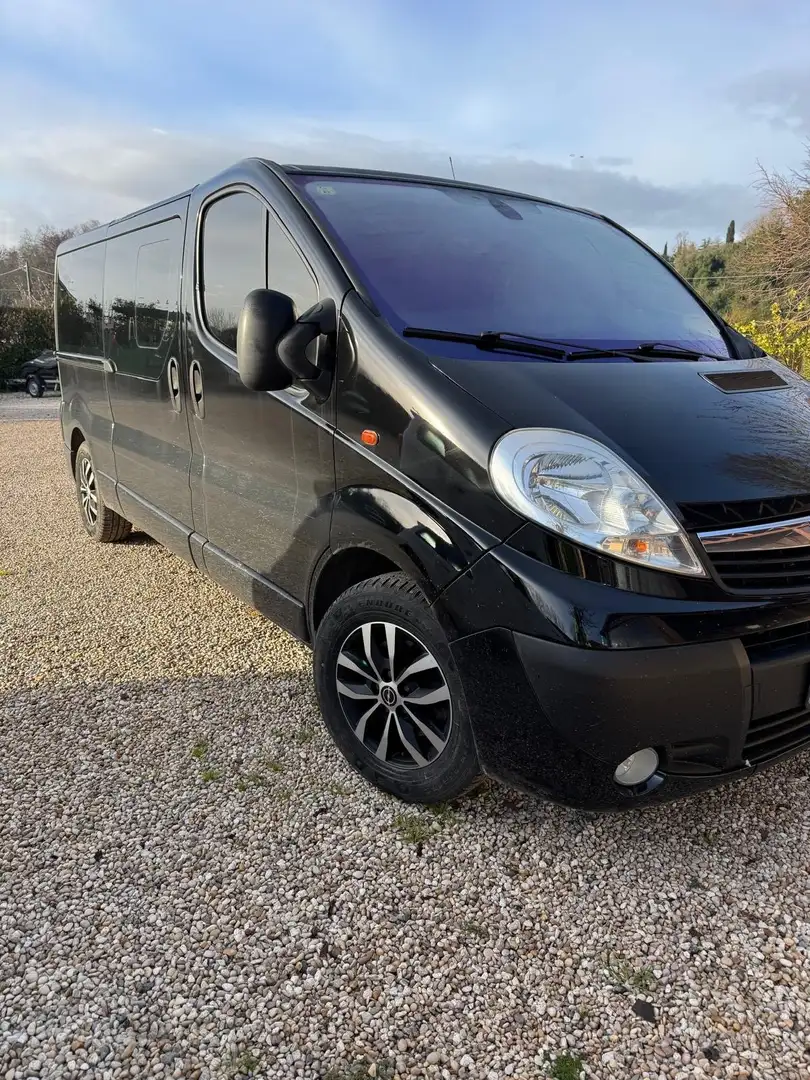 Opel Vivaro Noir - 2