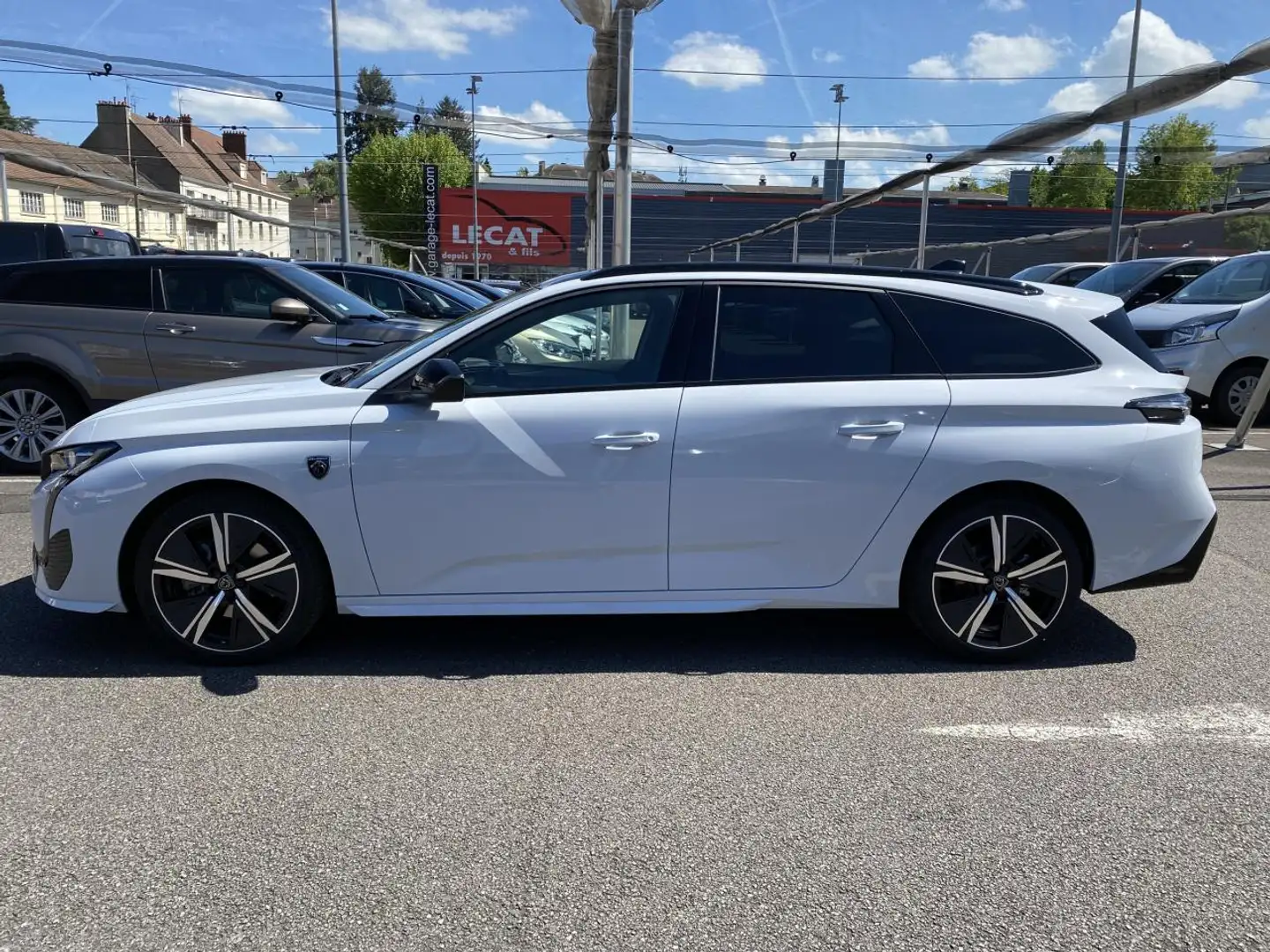Peugeot 308 III SW 1.5 BlueHDi S\u0026S 130 EAT8 GT Blanc - 2