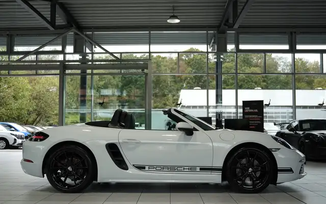 Porsche Boxster view 6