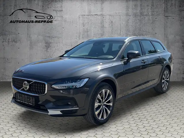 Volvo V90 Cross Country B4 AWD Mild-Hybrid, Diesel / Cross Country Plus,