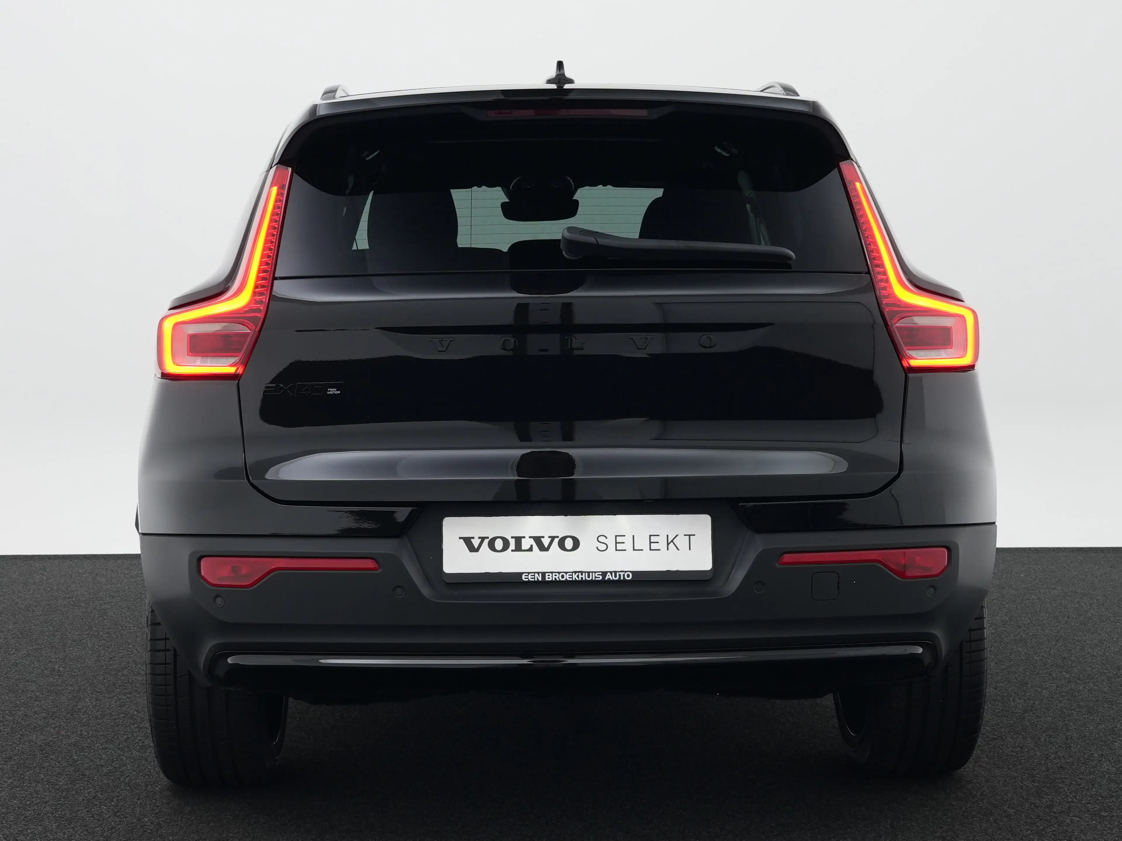 Volvo EX40 Twin 300KW AWD Plus Black Edition | 360° Camera | — photo 5