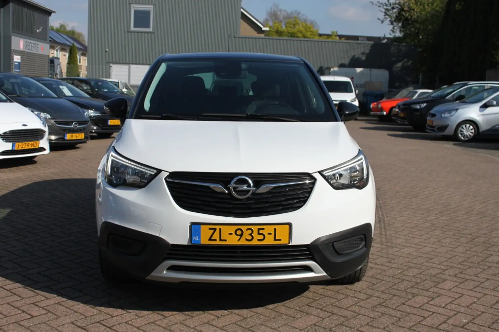 Opel Crossland X 1.2 T. 120 J. Ed. airco, Apple carplay Android Wit - 2