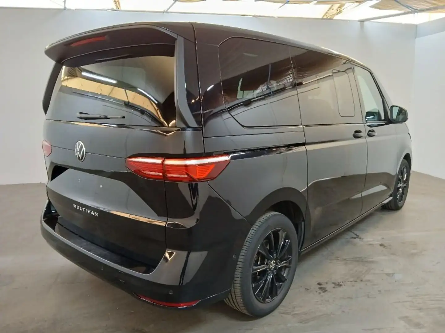 Volkswagen T7 Multivan *AHK*Park Assist*Standheizung*Pano Zwart - 2