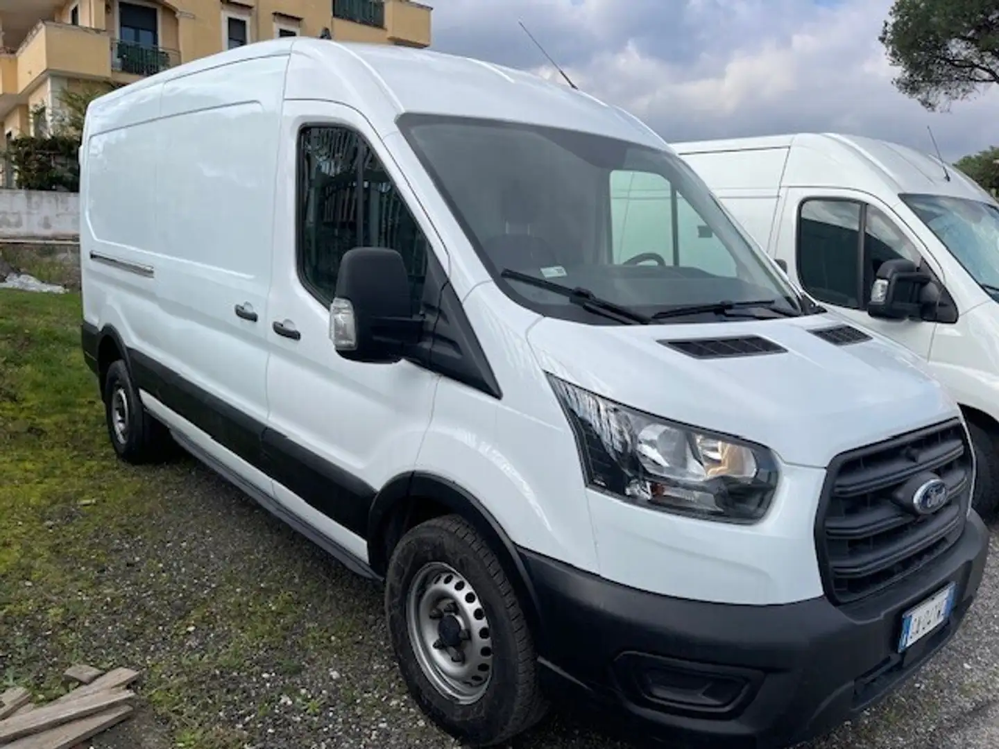 Ford Transit 2.0 tdci AdBlue 170cv 350 Blanc - 1
