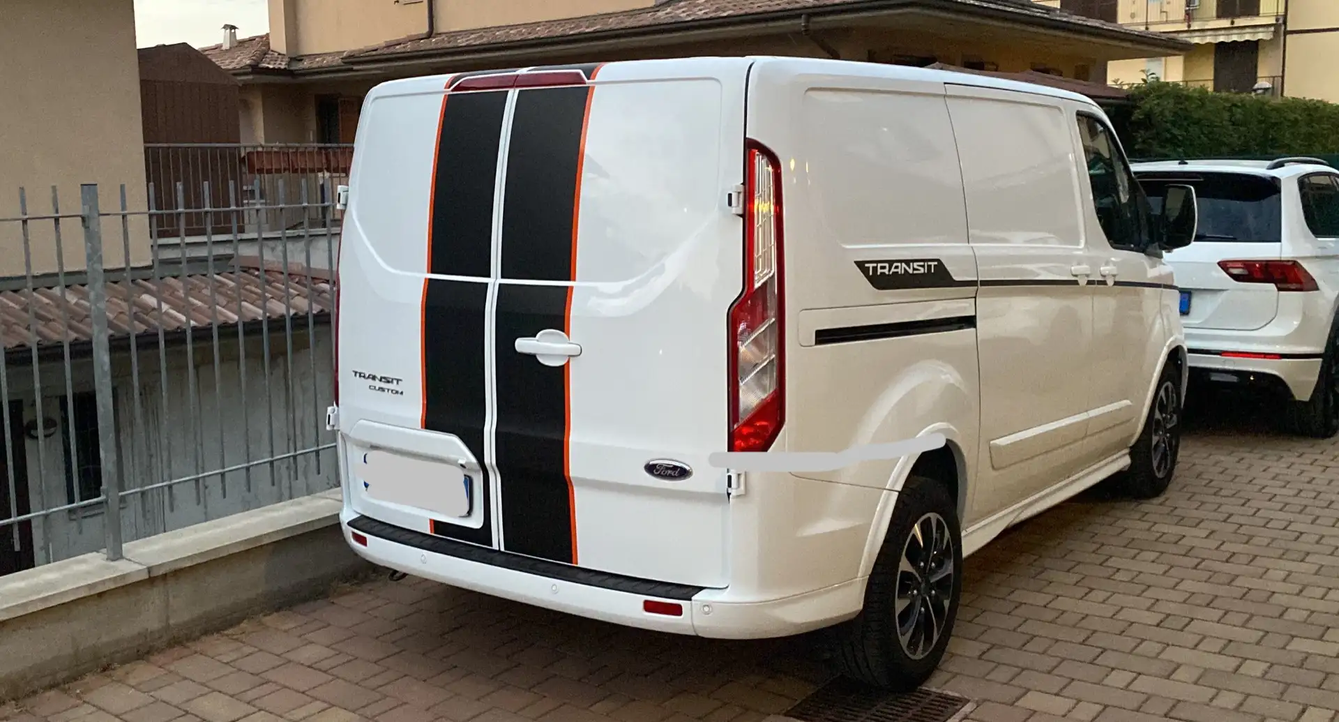 Ford Transit Custom Ford Custom Van Sport 170cv 320L1 2p Diesel Bianco - 2