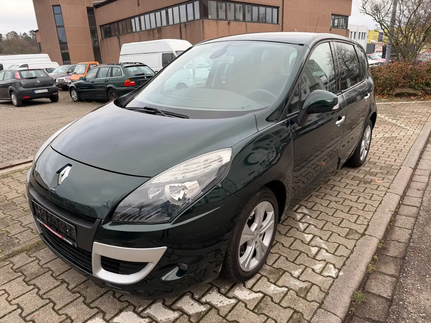 Renault Scenic III Dynamique Grün - 2