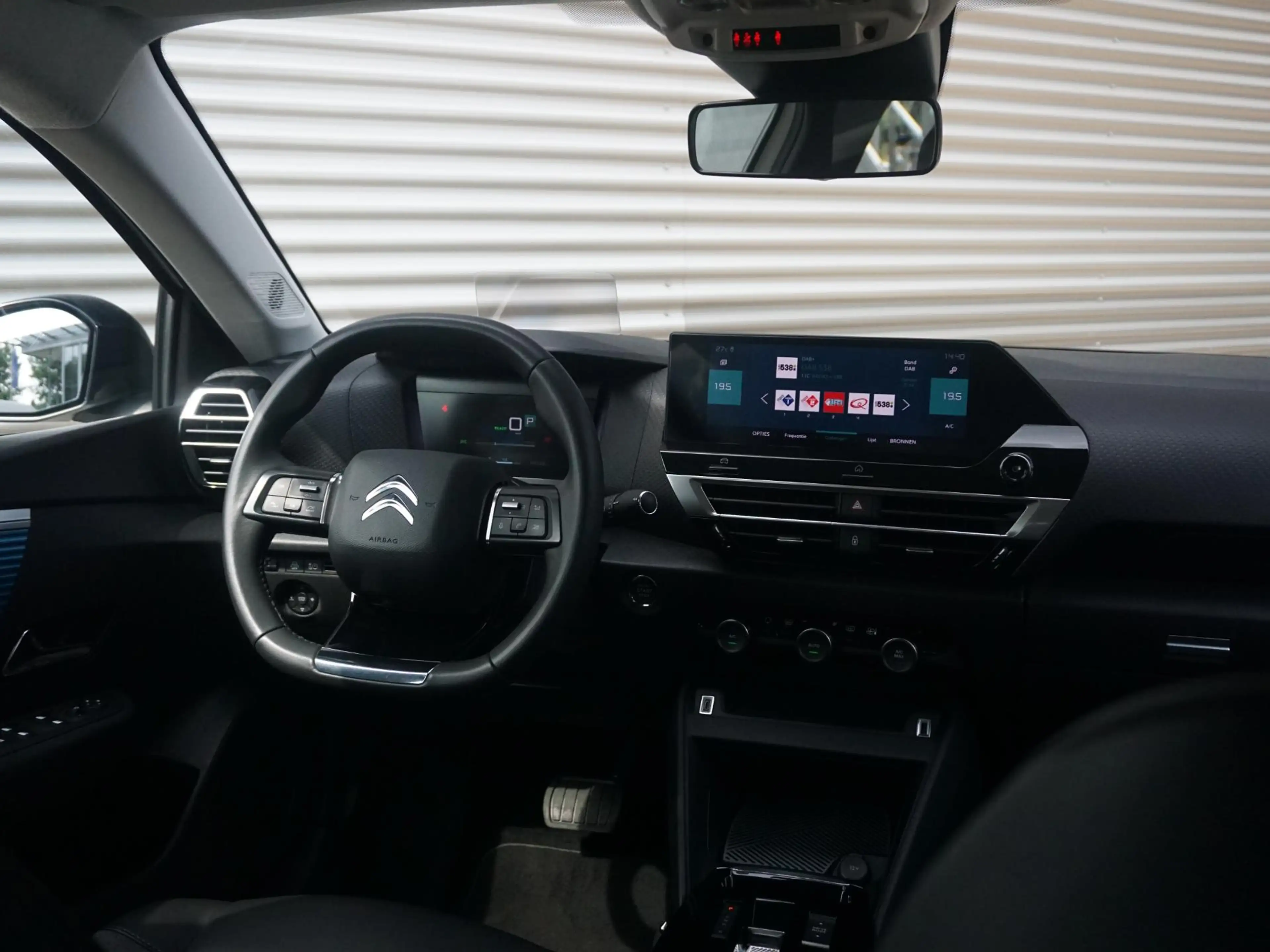 Citroen E-C4 Electric Feel Pack 50 kWh 180° Camera | Keyless | Head-up d — photo 14