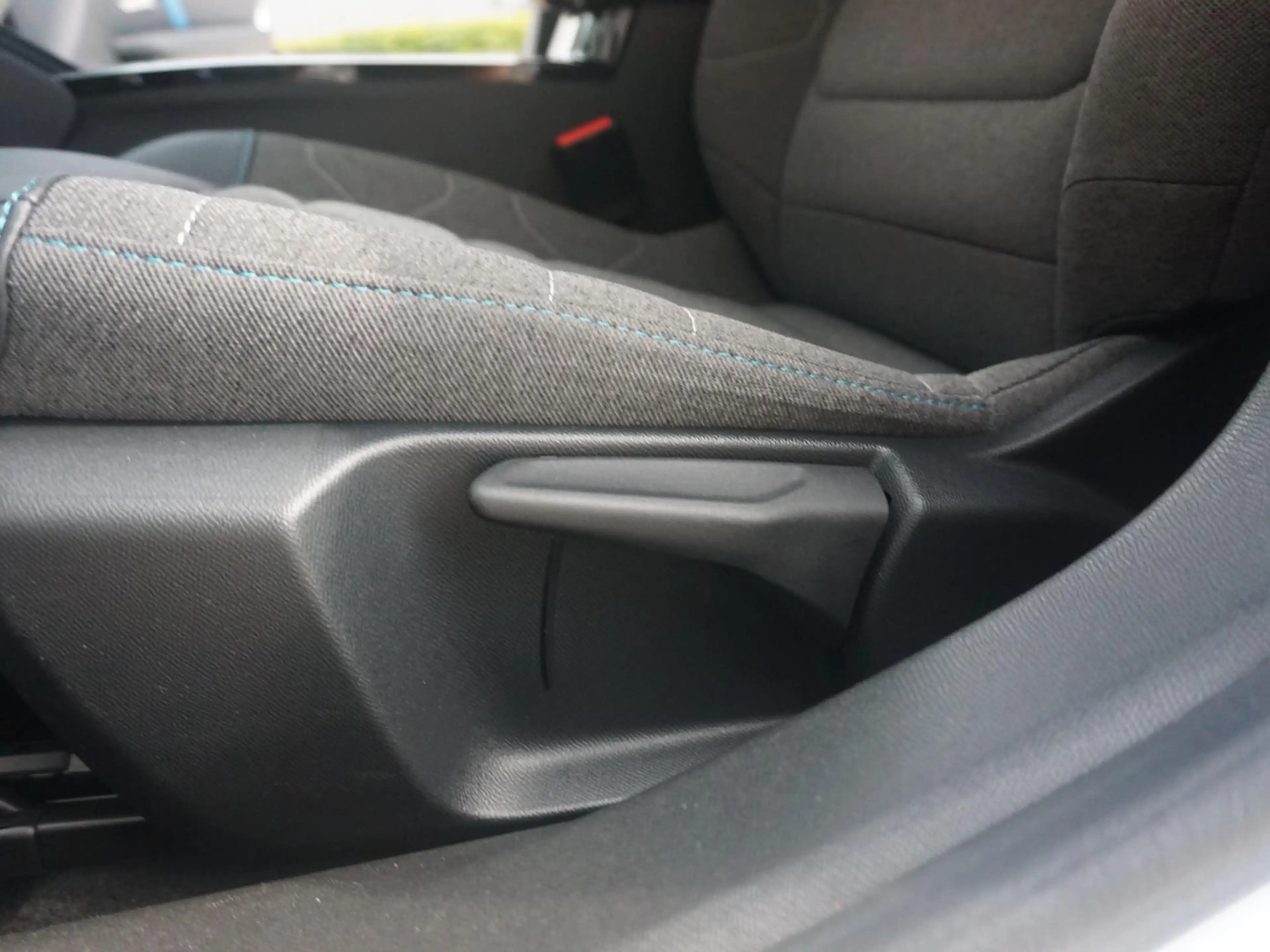 Citroen E-C4 Electric Feel Pack 50 kWh 180° Camera | Keyless | Head-up d — photo 10