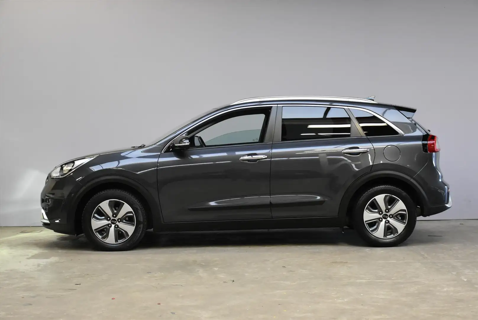 Kia Niro 1.6 GDi Hybrid DynamicLine |Navi |Camera Grau - 2