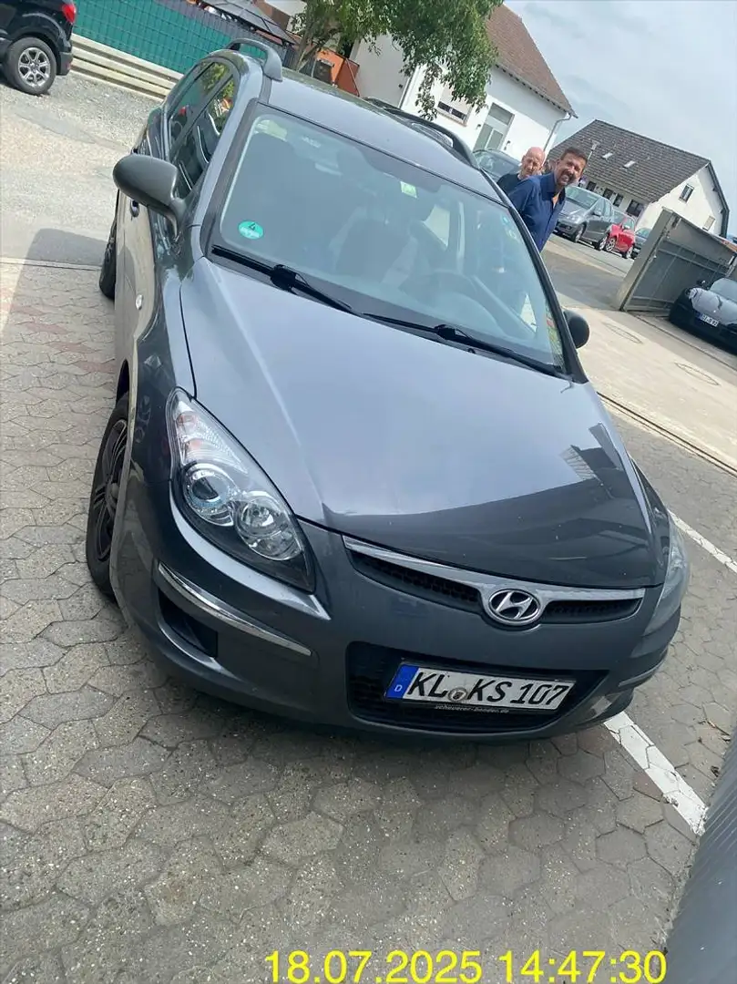 Hyundai i30 i30 1.6 Comfort Silber - 1