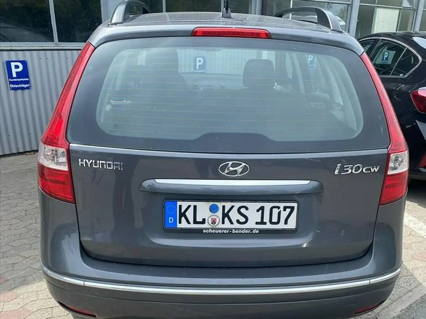 Hyundai i30 i30 1.6 Comfort Silber - 2