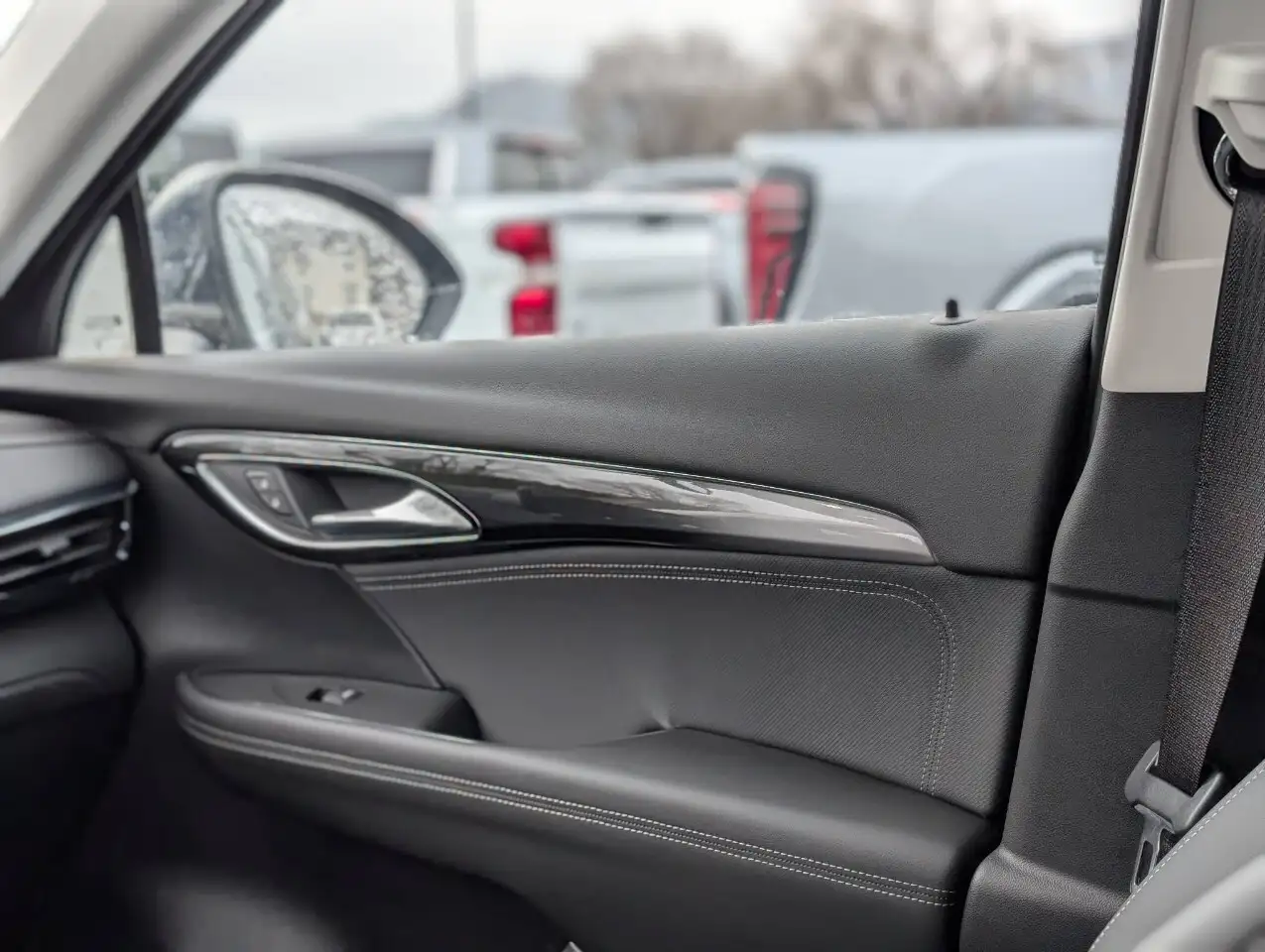 Buick Envision снимка Buick Envision