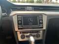 Volkswagen Passat 1.6TDI Business DSG7 Gris - thumbnail 12