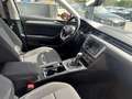 Volkswagen Passat 1.6TDI Business DSG7 Gris - thumbnail 18