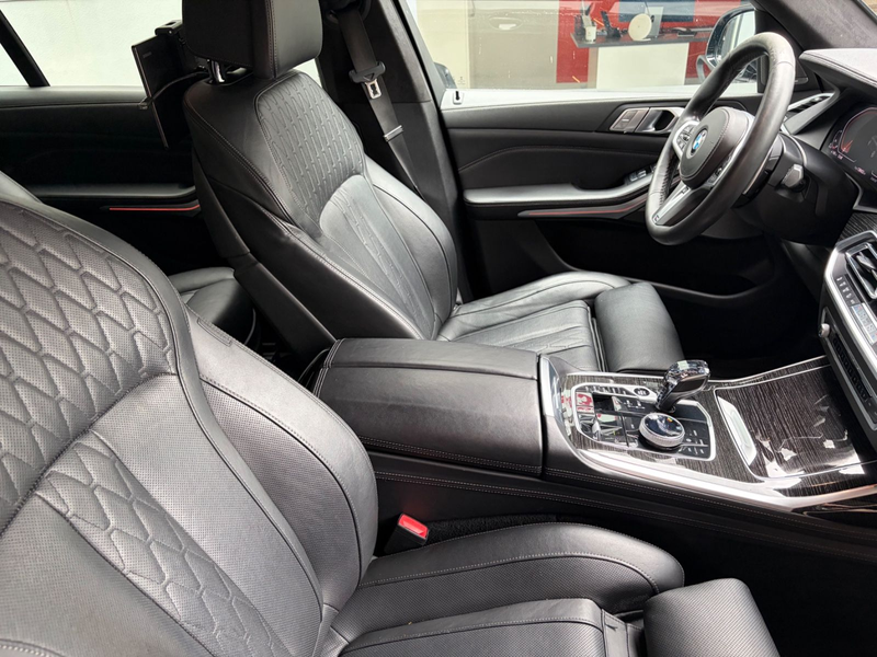BMW X7 M50 d — photo 13