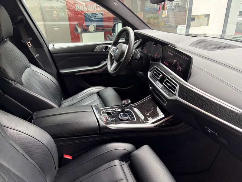 BMW X7 M50 d — photo 14