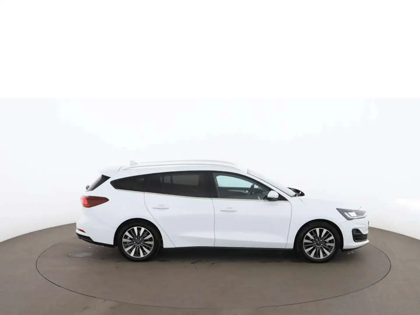 Ford Focus Turnier 1.5 EcoBlue Titanium X Aut LED NAV Beyaz - 2